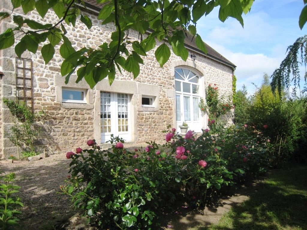 La Clef Des Champs Bed and Breakfast La Roche-en-Brenil Εξωτερικό φωτογραφία