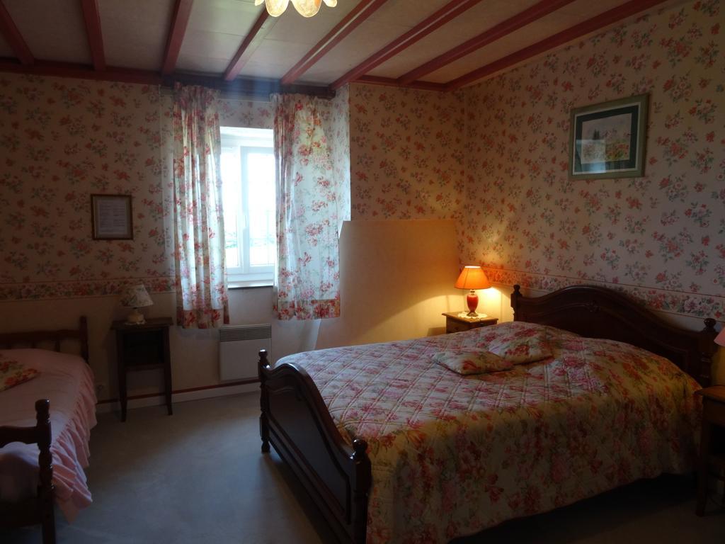 La Clef Des Champs Bed and Breakfast La Roche-en-Brenil Δωμάτιο φωτογραφία